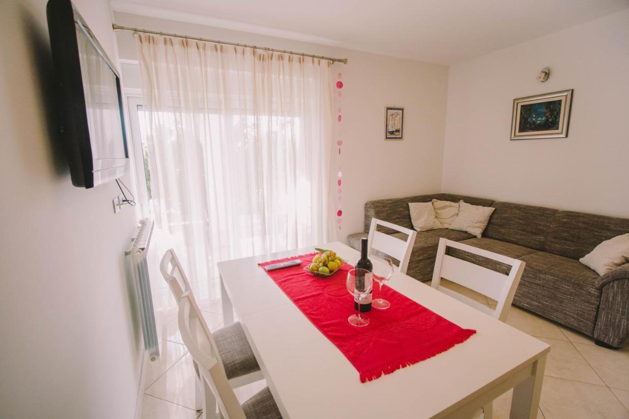 Apartments Jasna Podstrana Kültér fotó