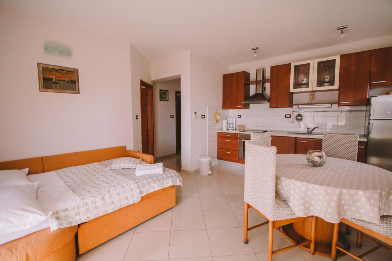 Apartments Jasna Podstrana Kültér fotó
